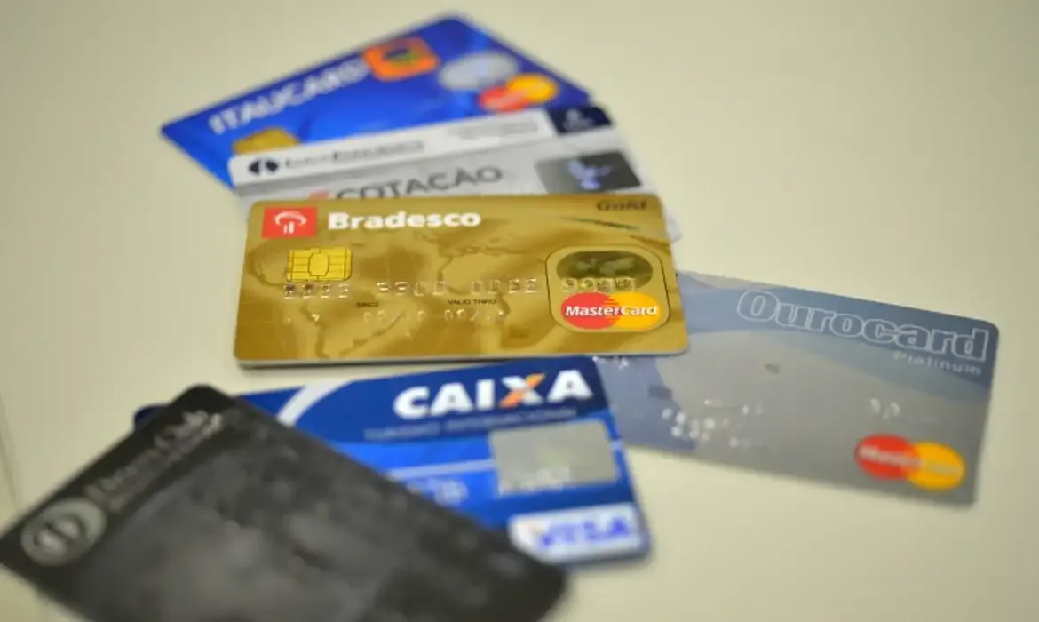 Cartão de Crédito Internacional: Vale a Pena Ter um?